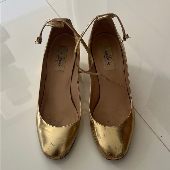 Valentino Gold Heeled Women's Shoes - Picture 9 of 10